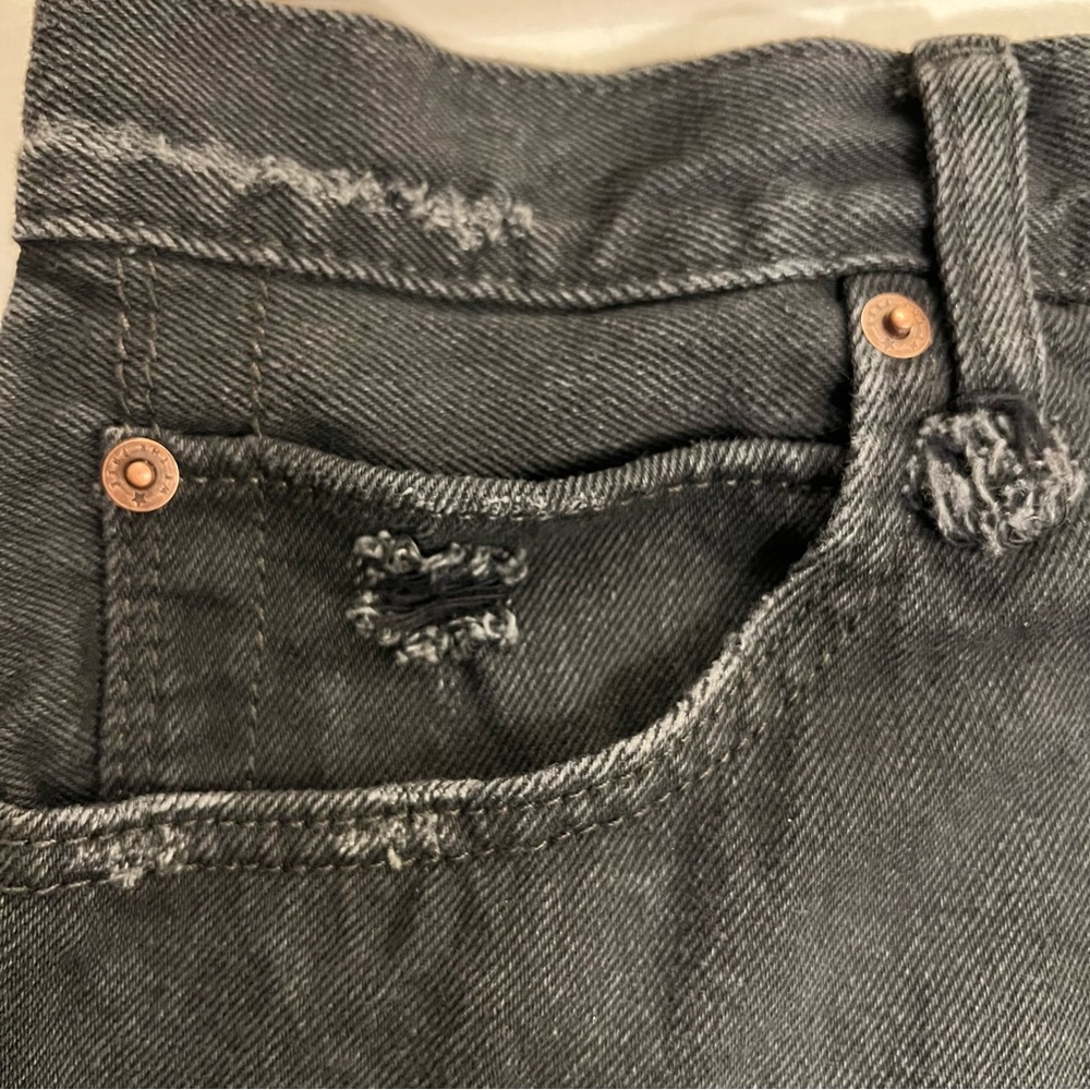 We the Free by Free People Shorts Distressed Denim Button Fly Black Size 30 - Picture 6 of 13